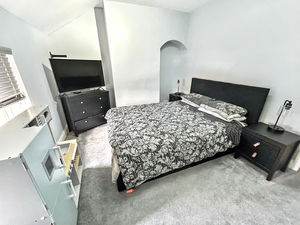 Bedroom- click for photo gallery